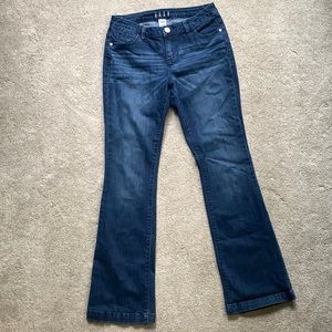 Elle brand jeans, size 6